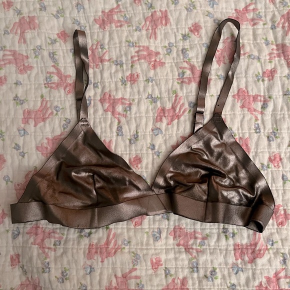 Out from Under metallic pewter triangle bralette - Picture 1 of 3